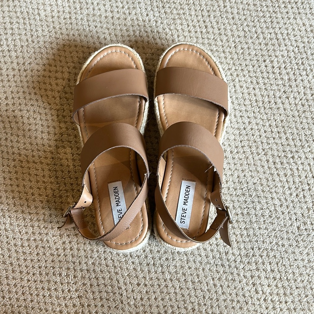 tan steve madden platform sandals